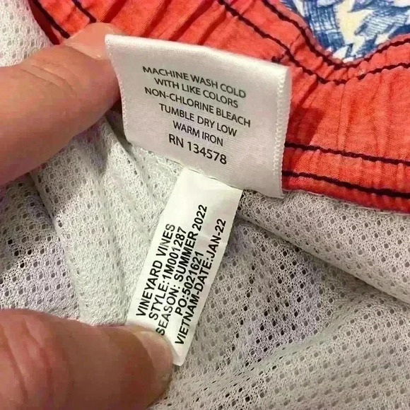 Vineyard Vines Men’s Swim Trunks Size Small NWOT Stripe Board Shorts 6.5” Inseam - Picture 7 of 7